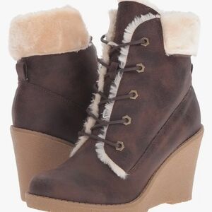 Dolce Mojo Moxy Women's Brown Faux Fur Lined Wedge Boots
